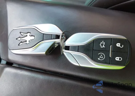 2015 Maserati Ghibli from USA, damaged, VIN ZAM57XSAXF1141477